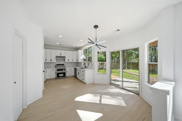 $465,999 | 82 North Apple Springs Circle, The Woodlands, TX 77382