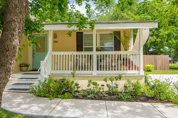 $289,000 | 1105 East Alamo Street, Brenham, TX 77833