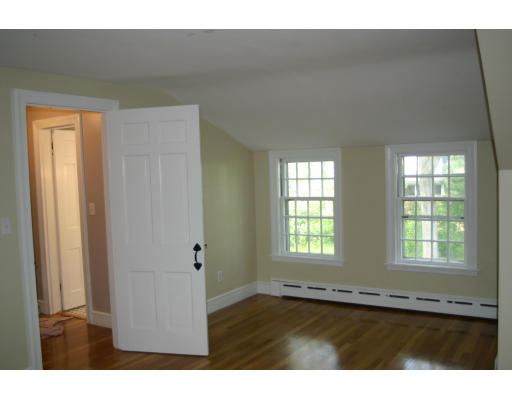 54 Cedarwood Road Scituate, MA 02066 - Photo 8 of 18 Gallery Image 8