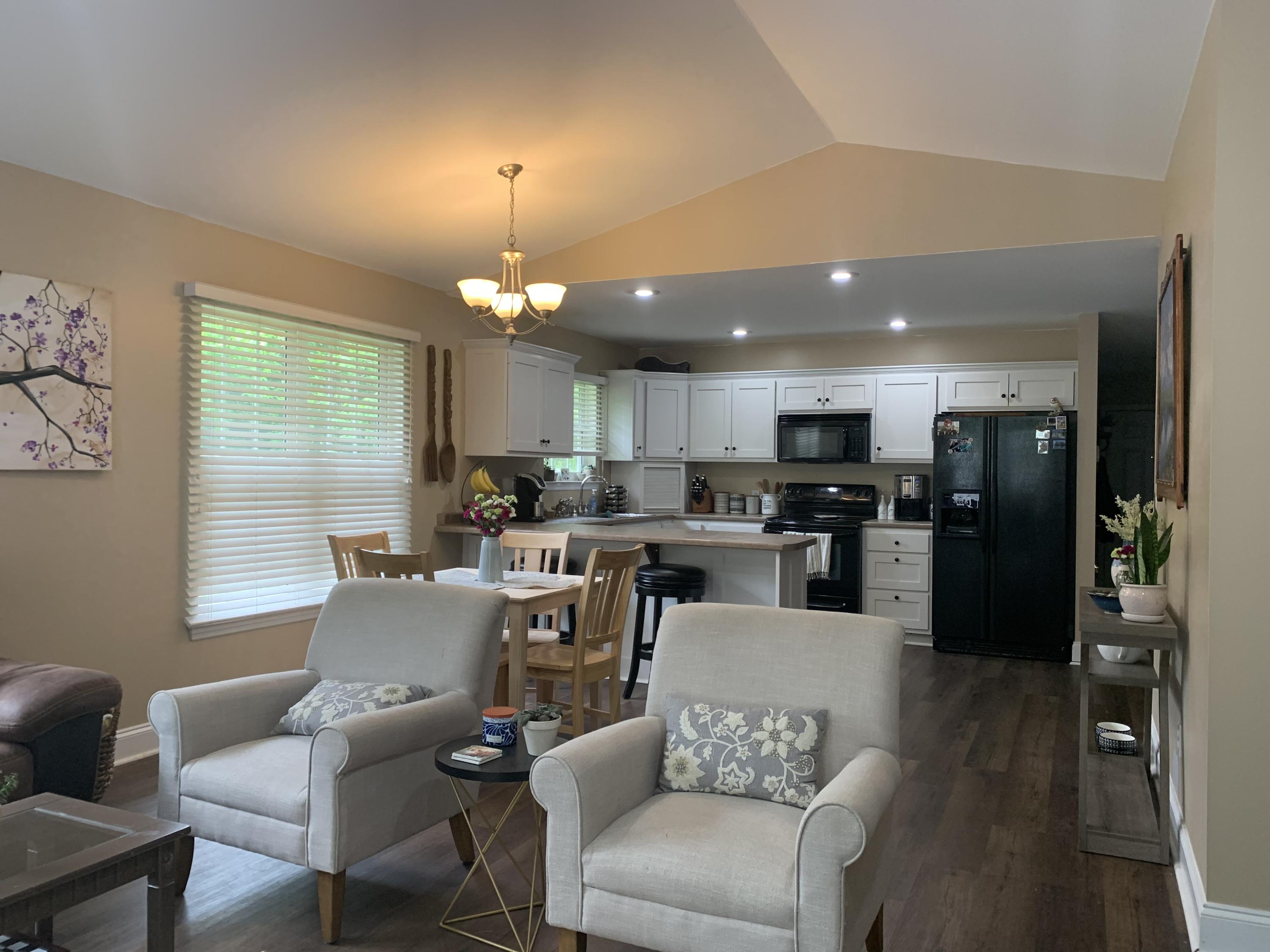 3804 Kellys Ferry Road Chattanooga, TN 37419 - Photo 13 of 26 Great Room to Kitchen