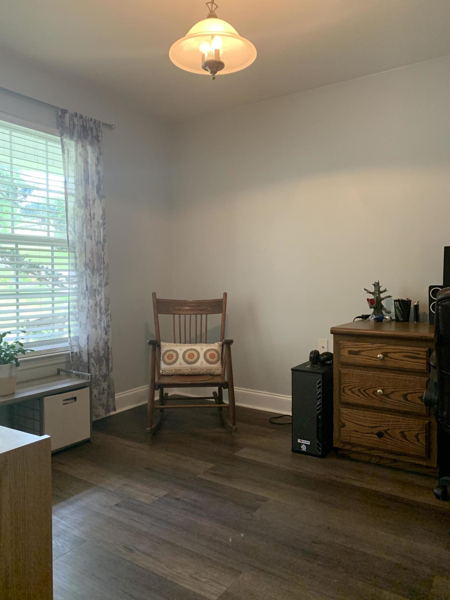 3804 Kellys Ferry Road Chattanooga, TN 37419 - Photo 16 of 26 Guest Room1