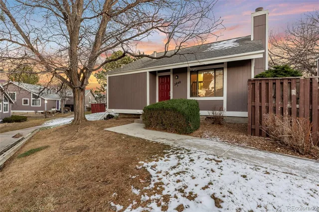 $349,000 | 3840 South Genoa Court, Unit B, Aurora, CO 80013