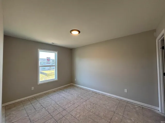 $2,300 | 211 Brescia Drive, Fort Wayne, IN 46814