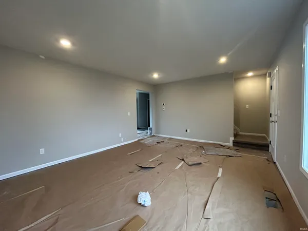 $2,300 | 211 Brescia Drive, Fort Wayne, IN 46814