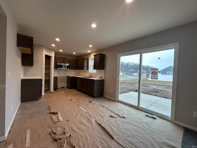 $2,300 | 211 Brescia Drive, Fort Wayne, IN 46814