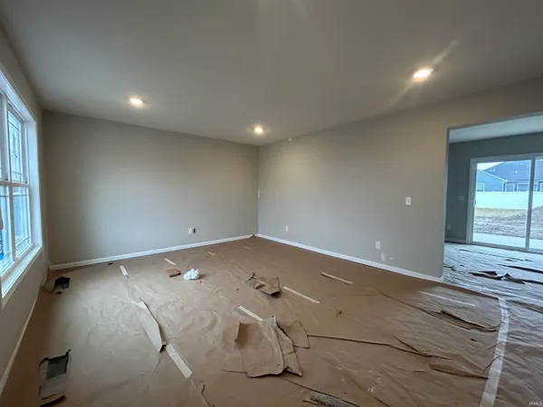 $2,300 | 211 Brescia Drive, Fort Wayne, IN 46814