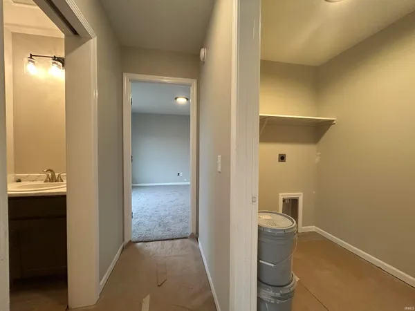 $2,300 | 211 Brescia Drive, Fort Wayne, IN 46814