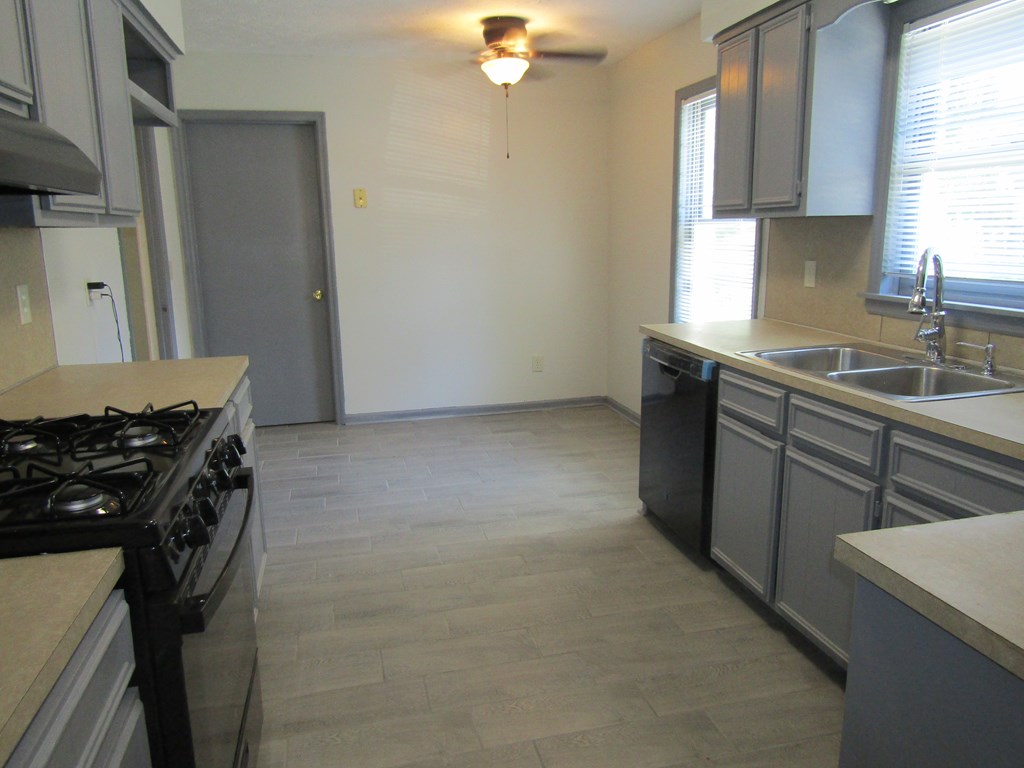 6006 Old Dominion Road Columbus, GA 31909 - Photo 6 of 19 Gallery Image 6