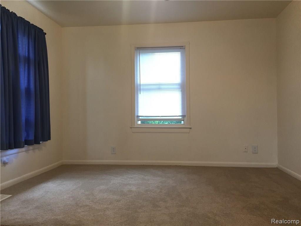 2214 Lindell Road Sterling Heights, MI 48310 - Photo 5 of 20
