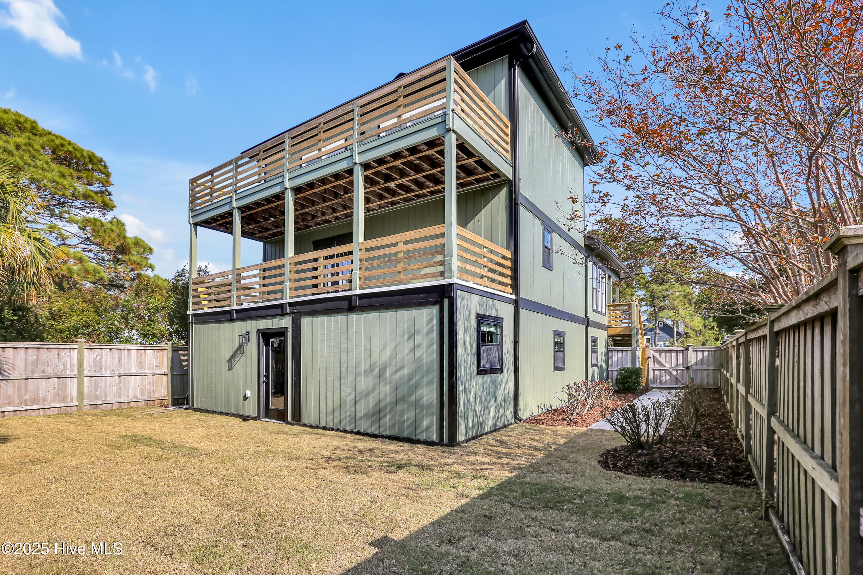 917 Riptide Lane Carolina Beach, NC 28428 - Photo 39 of 57 917RiptideLane-36