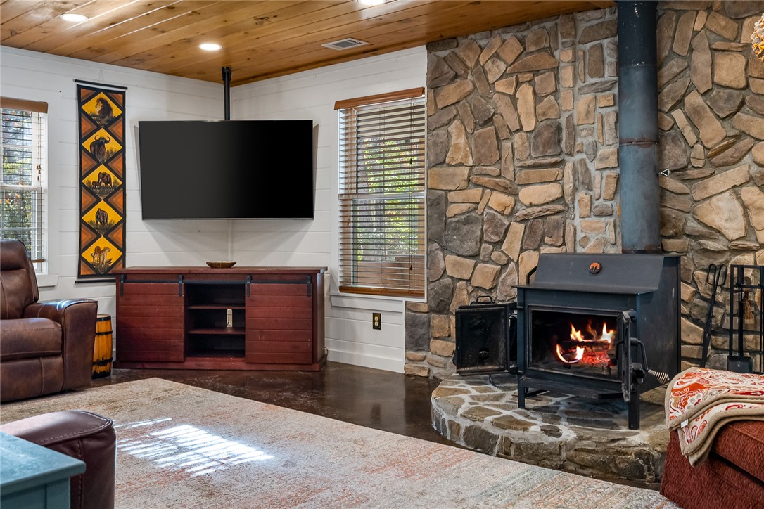 283 Cassidy Bridge Road Mountain Rest, SC 29664 - Photo 7 of 49