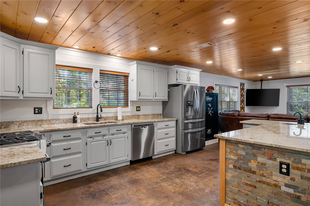 283 Cassidy Bridge Road Mountain Rest, SC 29664 - Photo 10 of 49