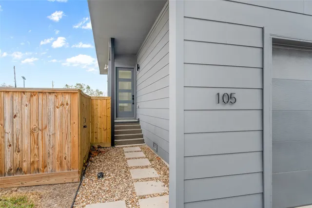 $2,650 | 105 Tolima Dove Street, Houston, TX 77022