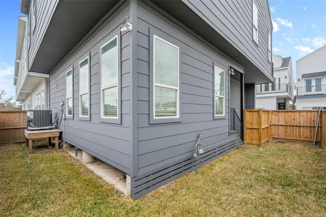 $2,650 | 105 Tolima Dove Street, Houston, TX 77022