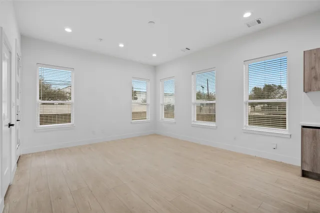 $2,650 | 105 Tolima Dove Street, Houston, TX 77022