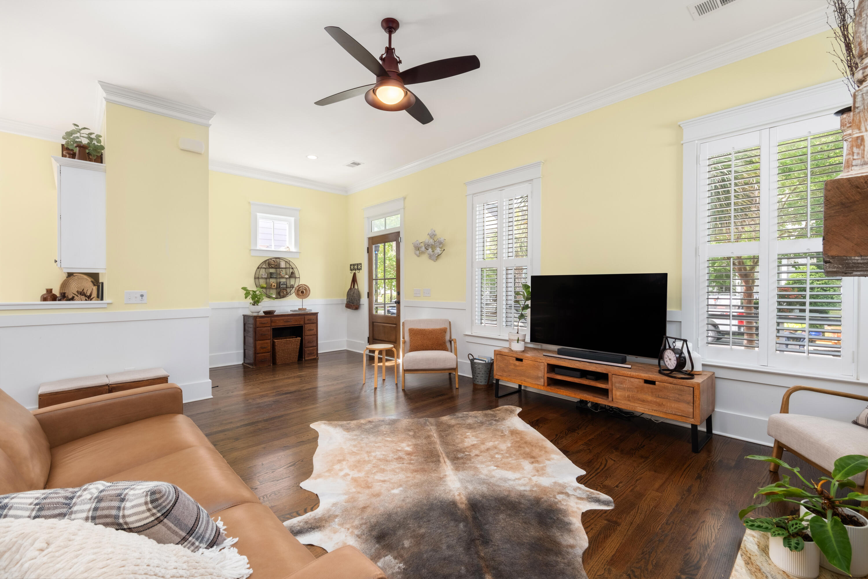 481 Bramson Court Mount Pleasant, SC 29464 - Photo 6 of 55 481 Bramson Ct_Eterna Media-8