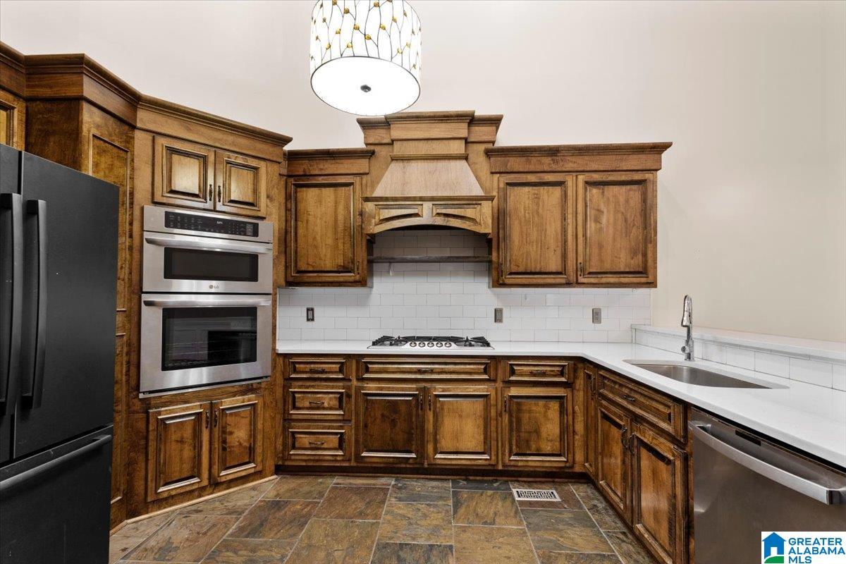 176 Mountain Lane Oneonta, AL 35121 - Photo 7 of 30