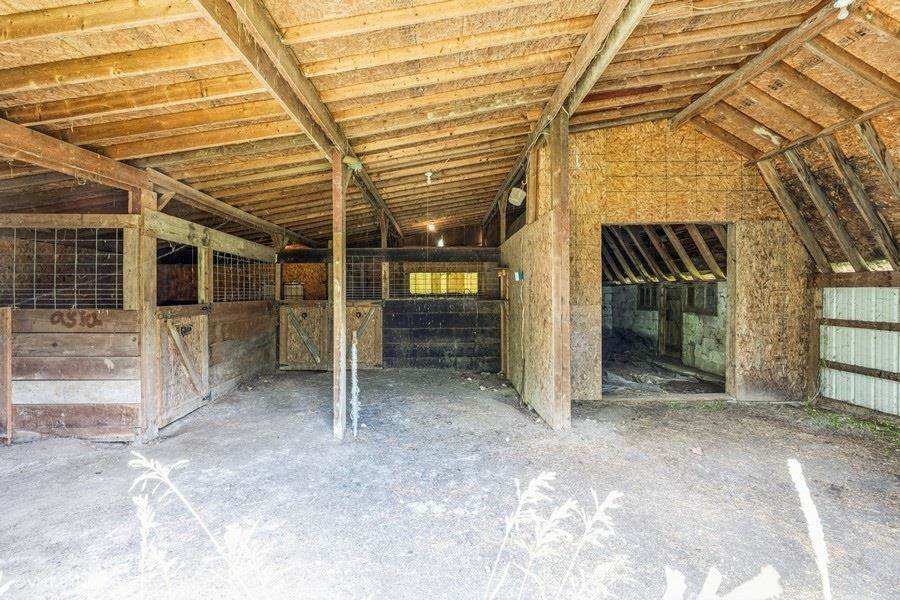 4365 East Carpenter Road Flint, MI 48506 - Photo 18 of 18 50080327-20.JPG