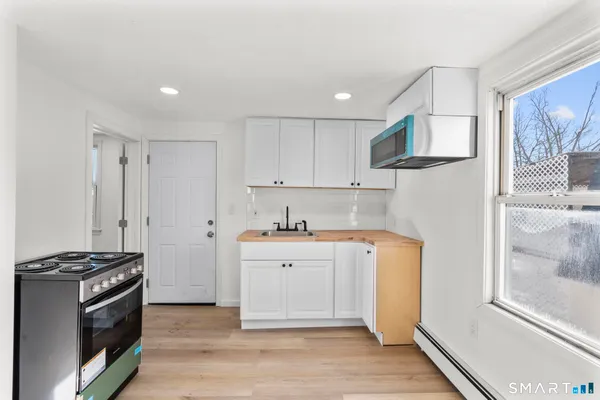 $1,600 | 26-28 Mc Lean Street, Unit 3, Hartford, CT 06114