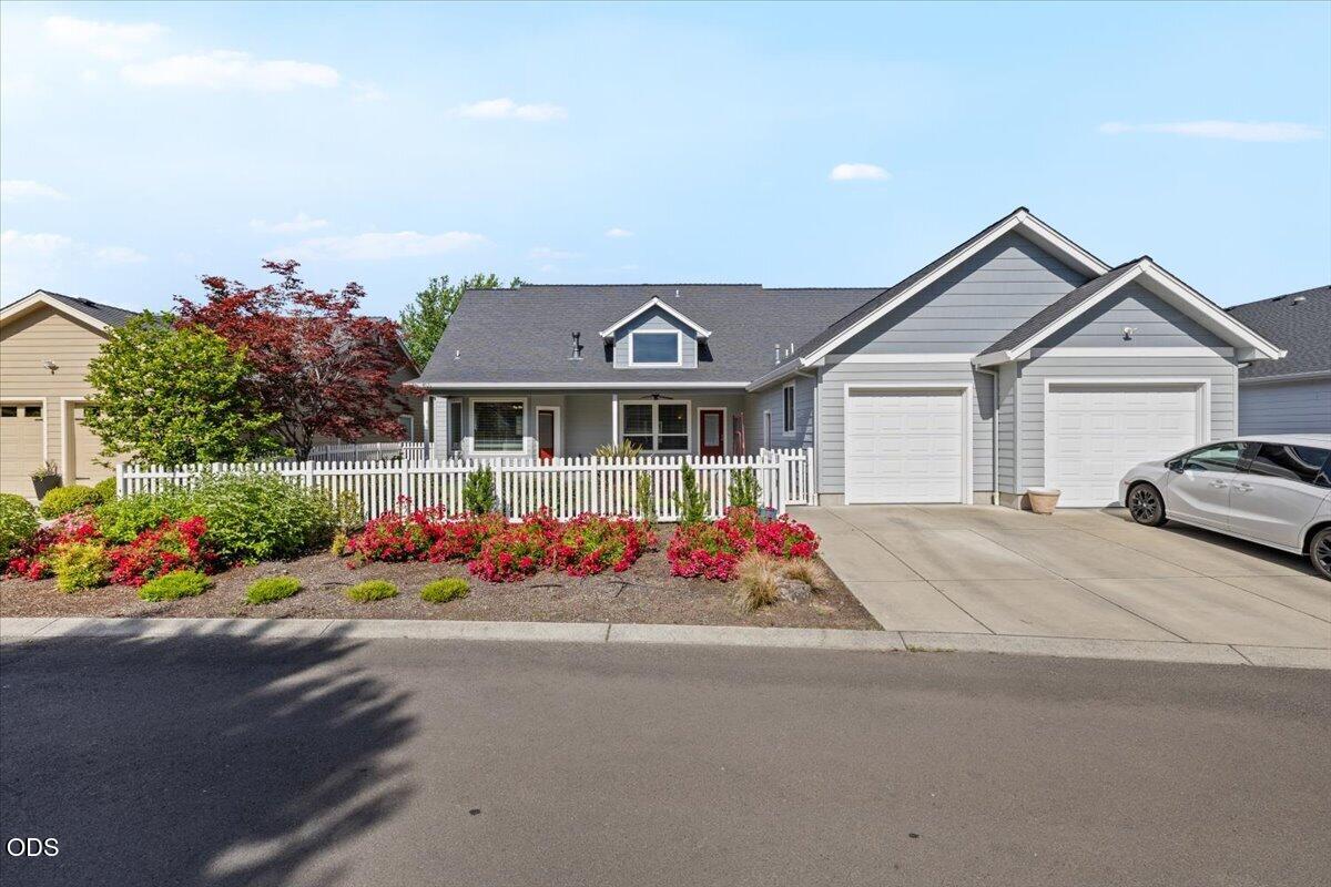 928 Buck Point Street Central Point, OR 97502 - Photo 43 of 43