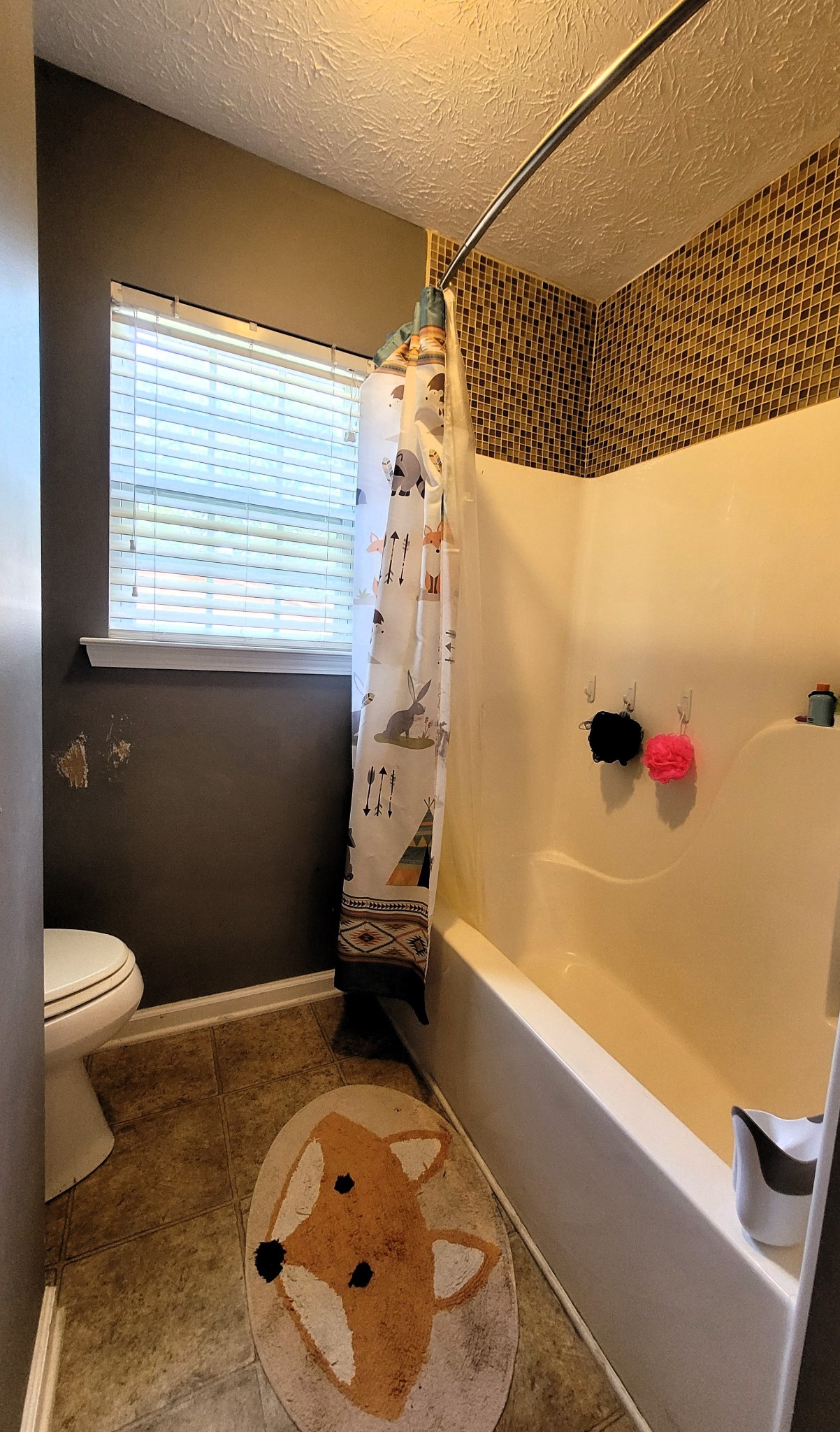 11185 New Cut Off Road Bon Aqua, TN 37025 - Photo 13 of 17 Hall Bath