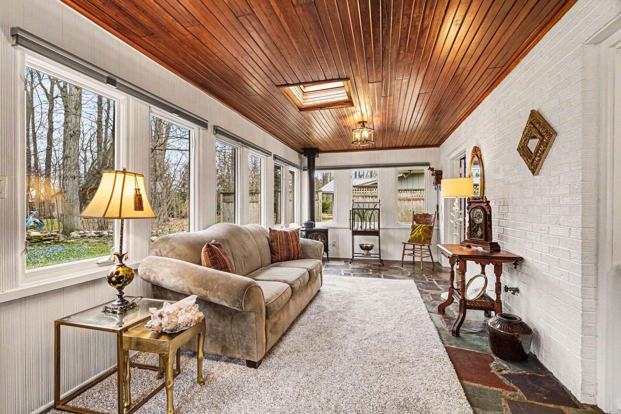 612 Hill Road Marshall, MI 49068 - Photo 4 of 26 004_file_3883