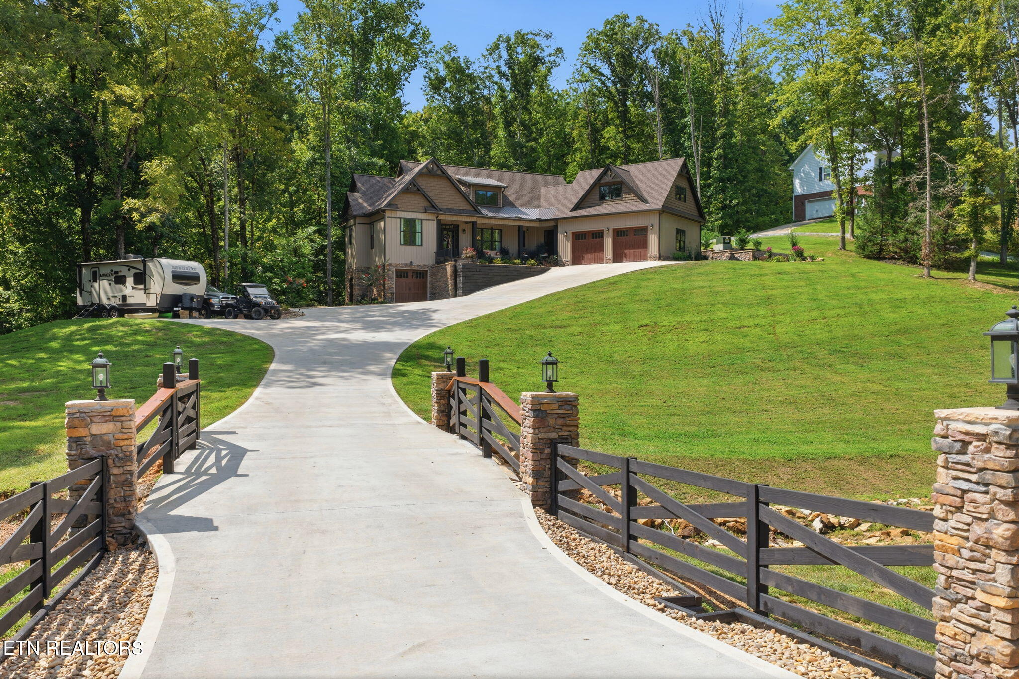 504 Pumpkin Hollow Road Heiskell, TN 37754 - Photo 3 of 56 5-web-or-mls-005_504 Pumpkin Hollow-213