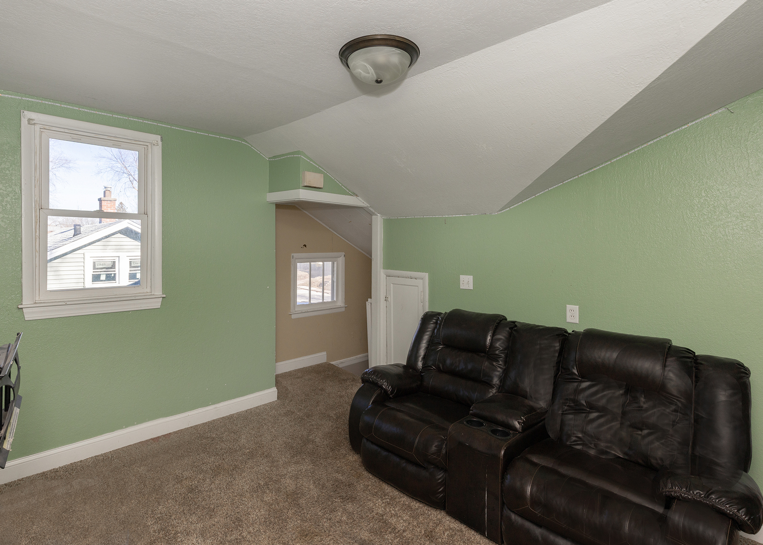 2330 38th Street Rock Island, IL 61201 - Photo 26 of 34 a living room with furniture