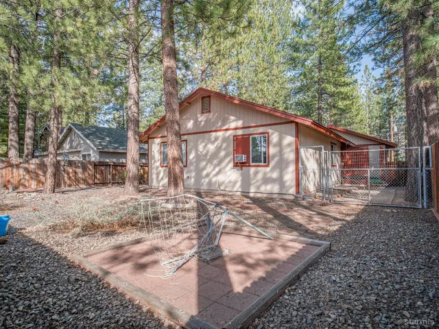 $634,900 | 1180 Tokochi Street, South Lake Tahoe, CA 96150