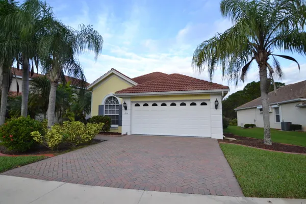 $2,400 | 705 Southwest Munjack Circle, Port St. Lucie, FL 34986