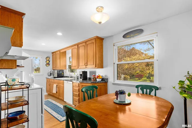 $219,900 | 22623 Veterans Road, Morton, IL 61550