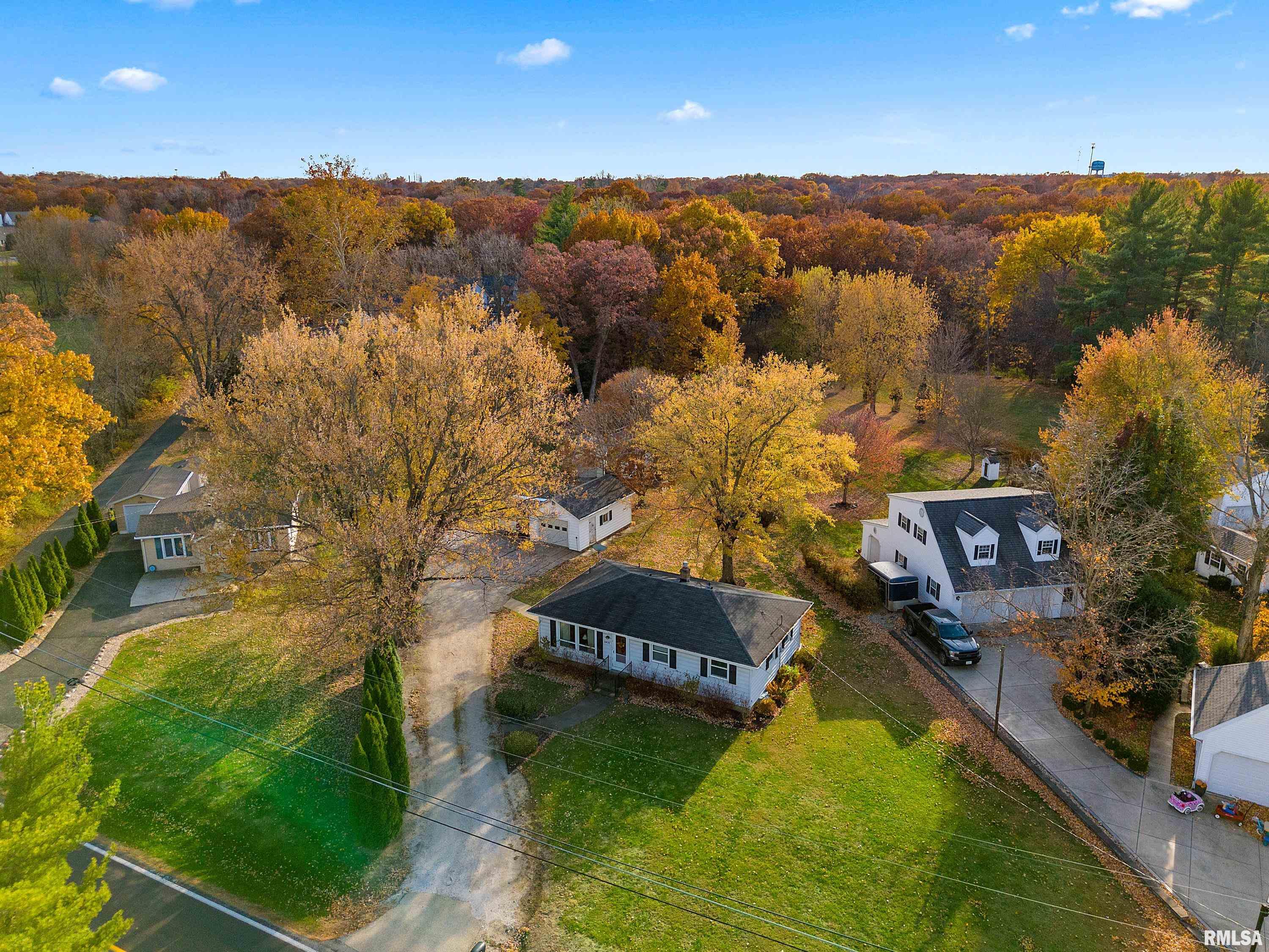 22623 Veterans Road Morton, IL 61550 - Photo 3 of 46