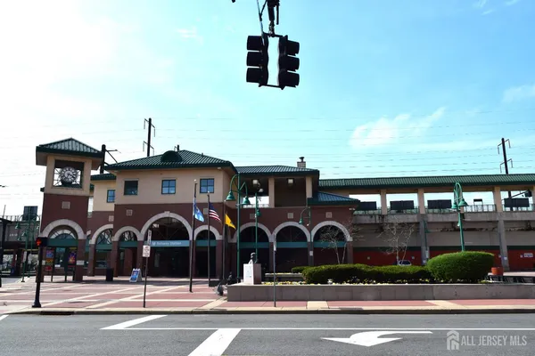 $3,000 | 1 Carriage City Plaza, Unit 920, Rahway, NJ 07065