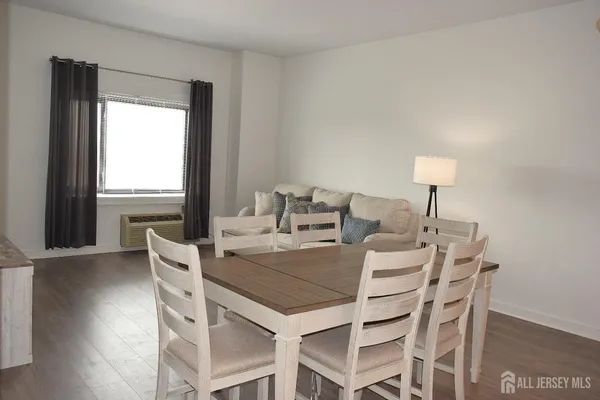 $3,000 | 1 Carriage City Plaza, Unit 920, Rahway, NJ 07065