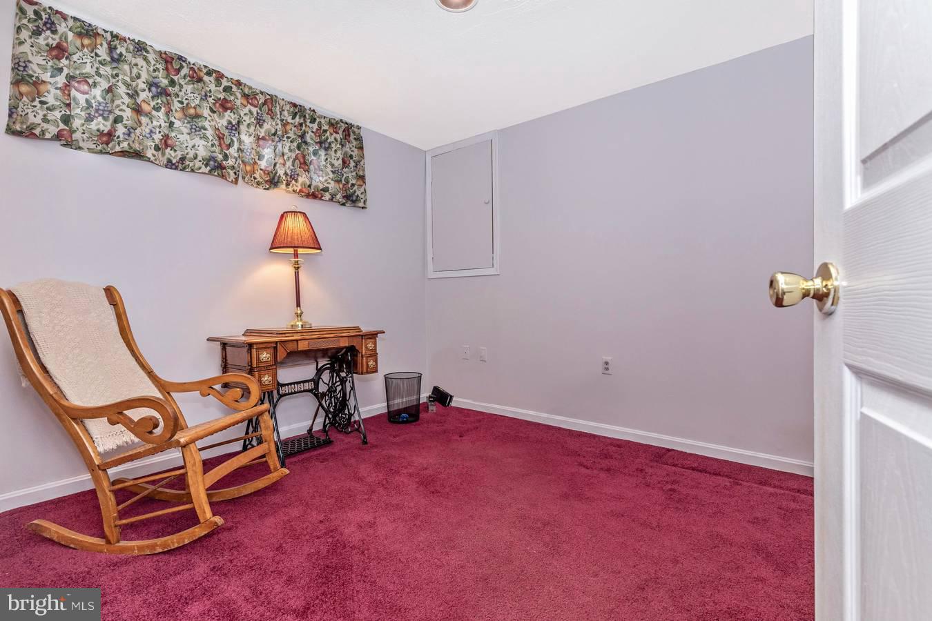 2404 Prentice Court Frederick, MD 21702 - Photo 21 of 33 Lower level office, den - craft room? You decide.