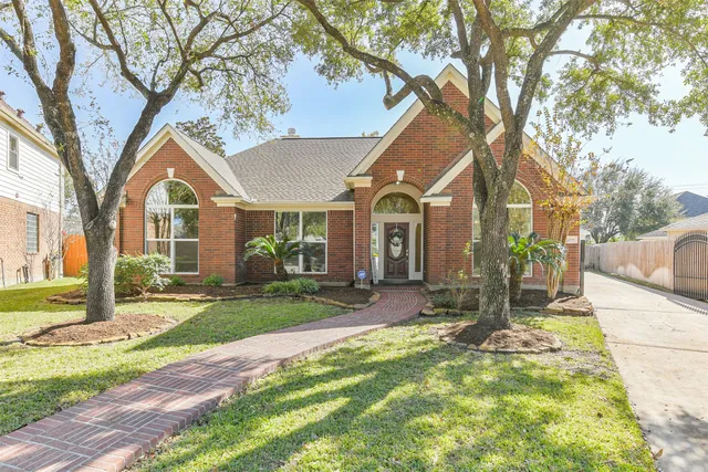 $2,500 | 12511 Grove Hollow Court, Houston, TX 77065