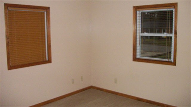 1604 Audubon Road Vincennes, IN 47591 - Photo 4 of 12 Gallery Image 4