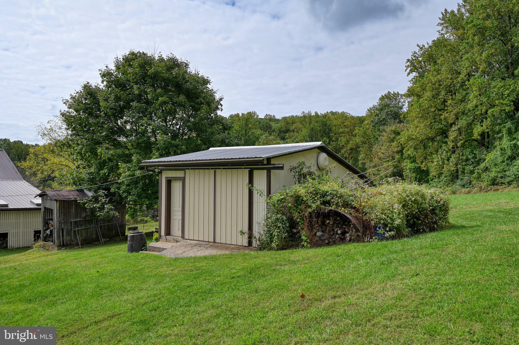155 Oley Furnace Road Fleetwood, PA 19522 - Photo 34 of 49 Outbuilding