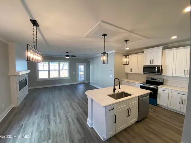 $479,400 | 418 Summit Street, Aberdeen, NC 28315