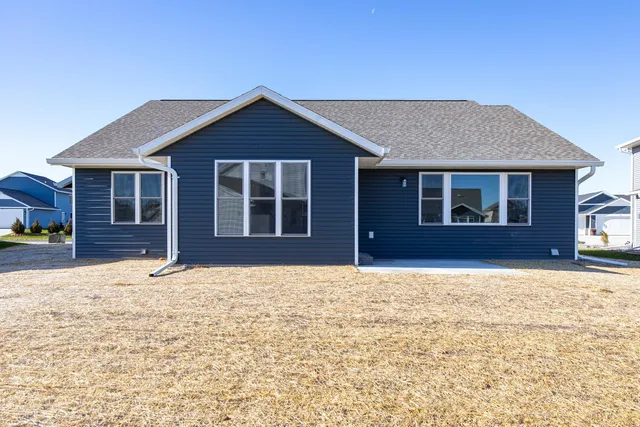 $457,900 | 1622 Sage Crossing, Oshkosh, WI 54904