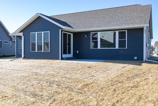 $457,900 | 1622 Sage Crossing, Oshkosh, WI 54904