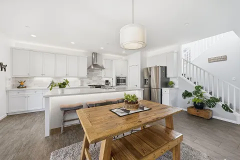 $1,399,900 | 8337 Summit Way, San Diego, CA 92108