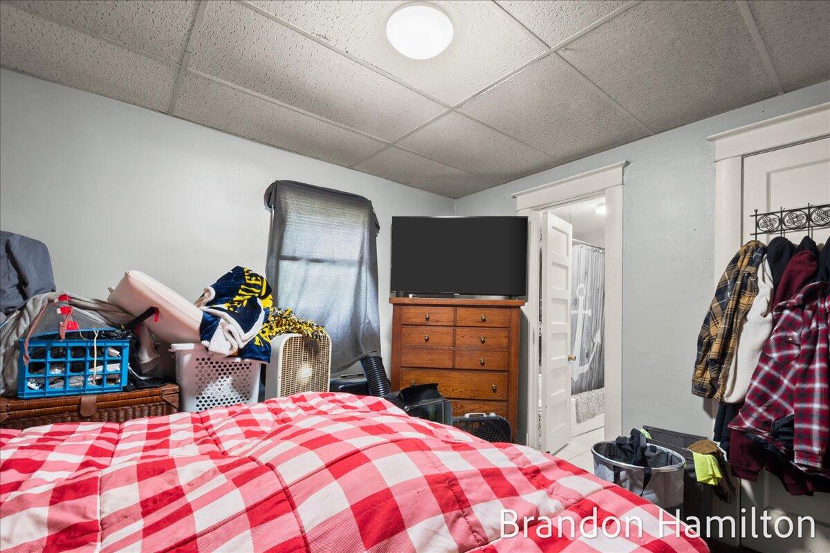 107 West Center Street Belding, MI 48809 - Photo 12 of 35 12-DSC_0409