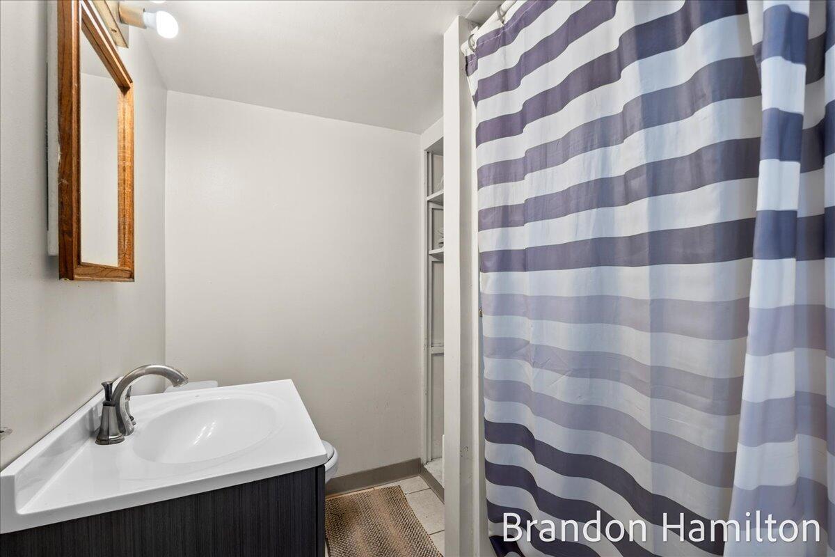 107 West Center Street Belding, MI 48809 - Photo 20 of 35 20-DSC_0449