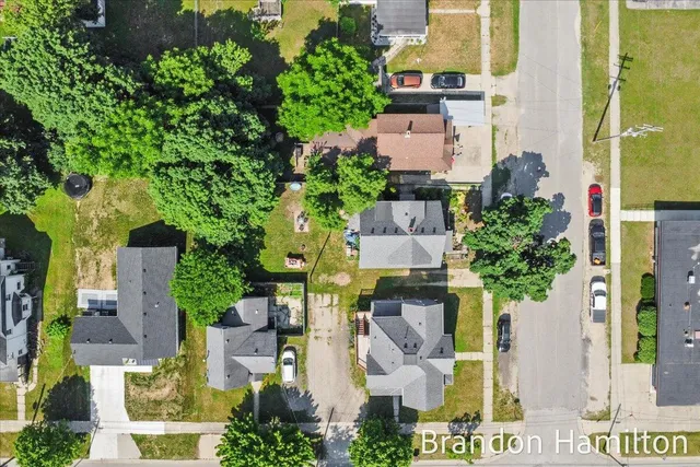$180,000 | 107 West Center Street, Belding, MI 48809
