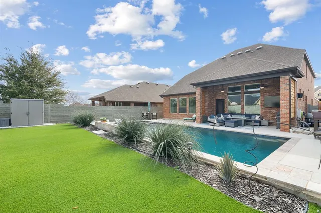 $850,000 | 1104 9th Street, Argyle, TX 76226