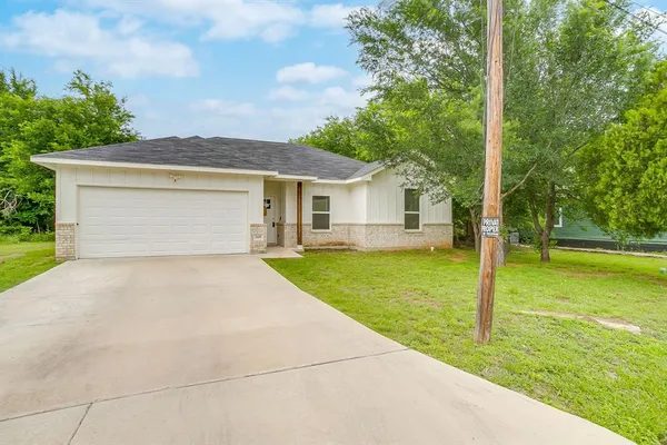 $239,900 | 309 Francis Street, Hillsboro, TX 76645