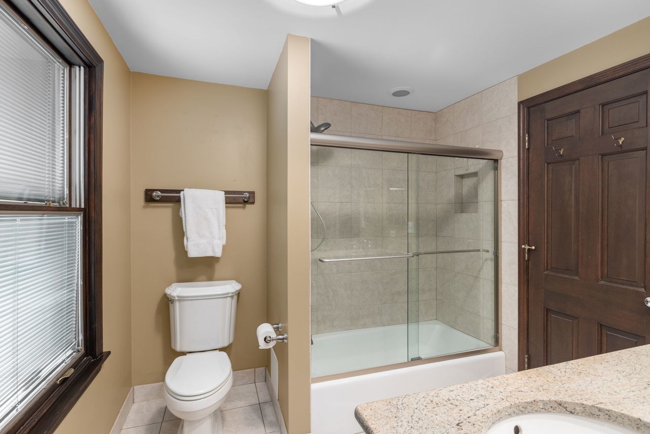 2621 Landwehr Road Glenview, IL 60026 - Photo 26 of 36 Gallery Image 26
