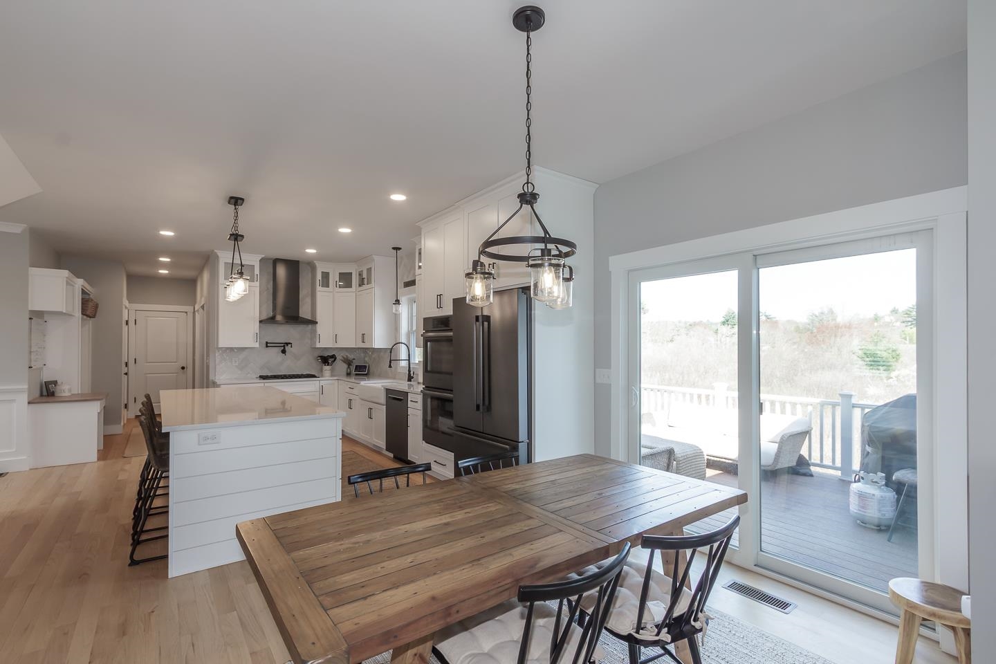 18 Caymus Ridge Salem, NH 03079 - Photo 12 of 46