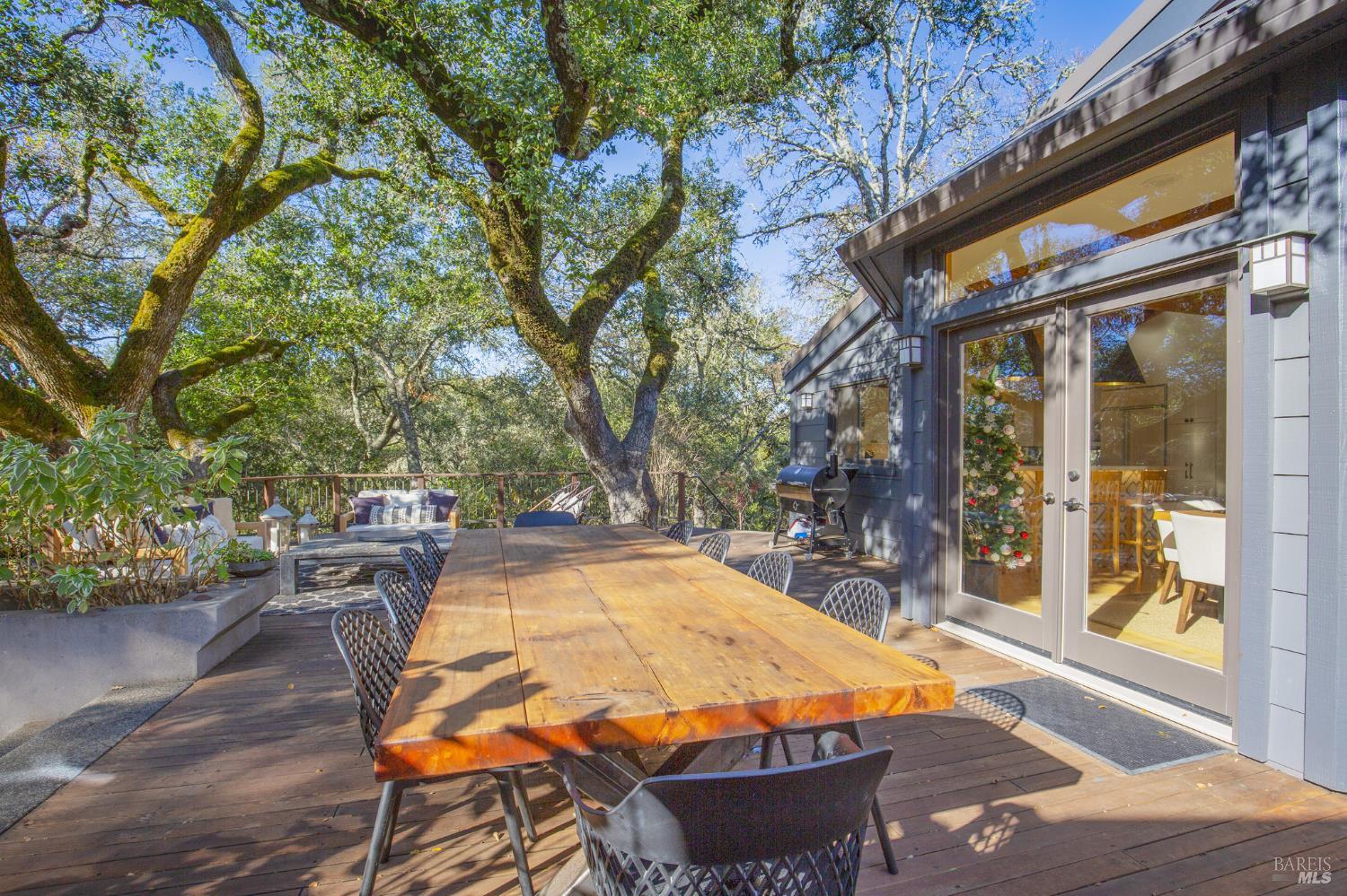 705 Chiquita Road Healdsburg, CA 95448 - Photo 33 of 72 Gallery Image 33